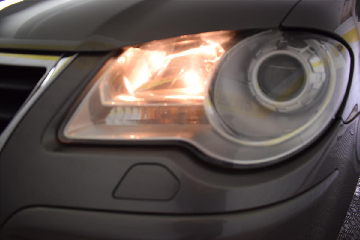 volkswagen-touran-1-4-tsi-nove-rozvody - 8