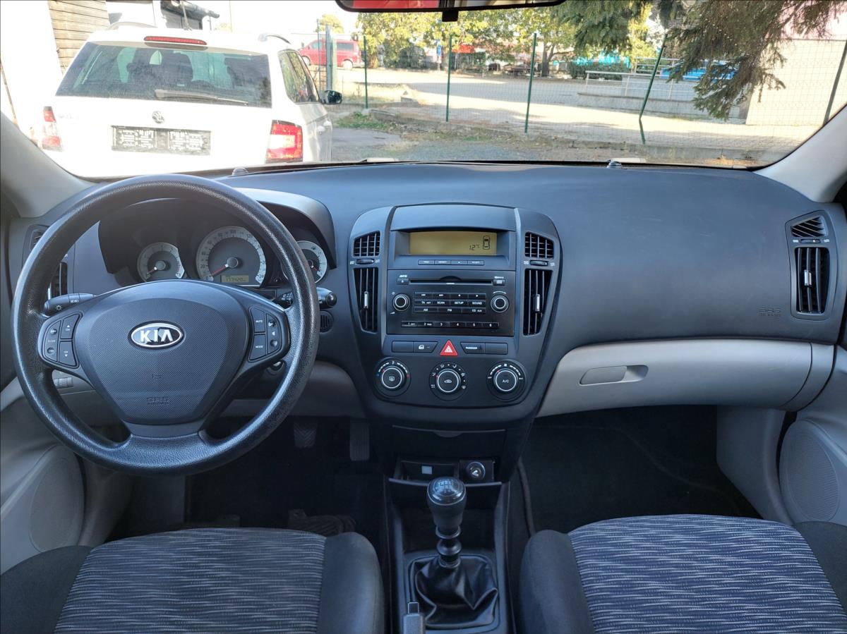 kia-ceed-1-4-16v - 9