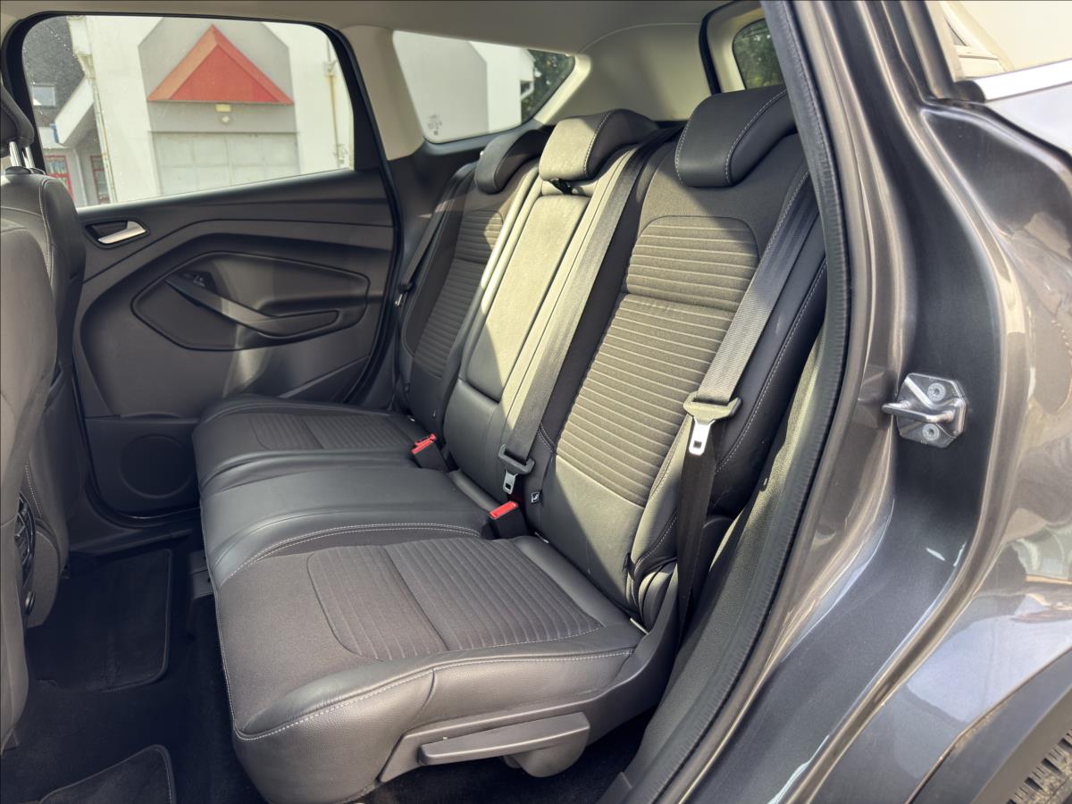 ford-kuga-2-0-tdci-titanium-4x4 - 6