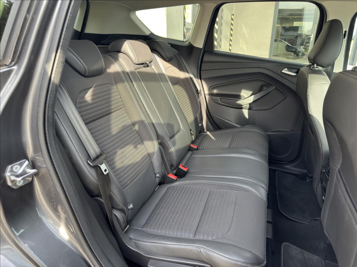 ford-kuga-2-0-tdci-titanium-4x4 - 8