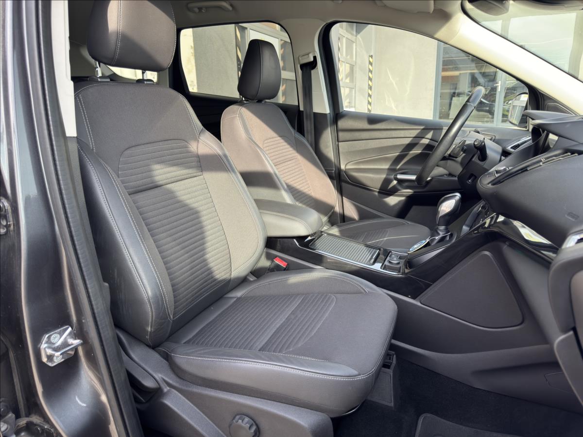 ford-kuga-2-0-tdci-titanium-4x4 - 9