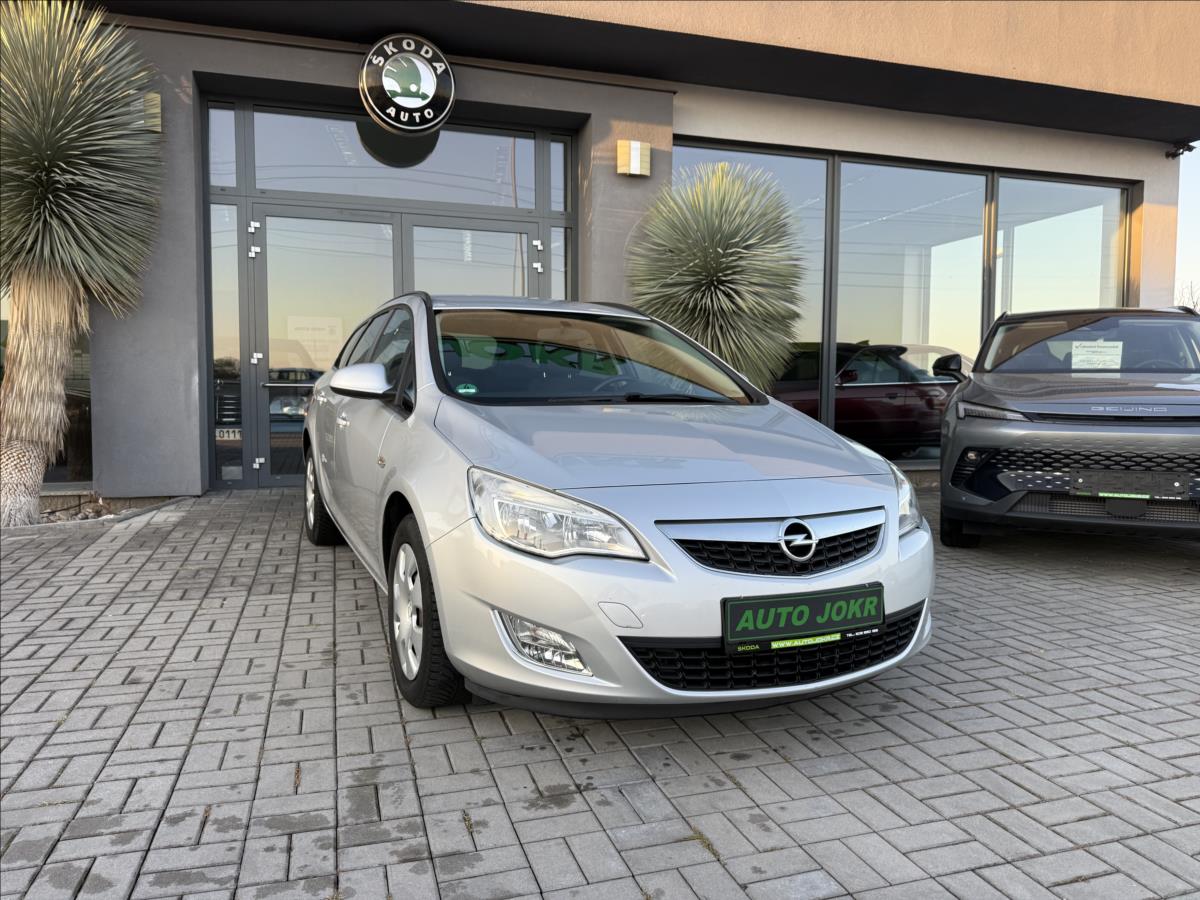 opel-astra-1-4-i-turbo-103kw-combi-klima-1-majitel - 2