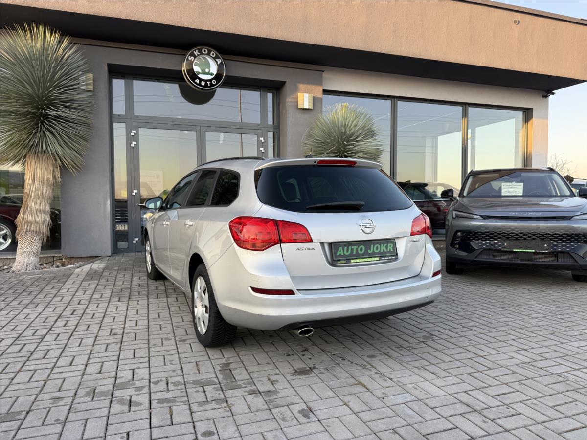 opel-astra-1-4-i-turbo-103kw-combi-klima-1-majitel - 6