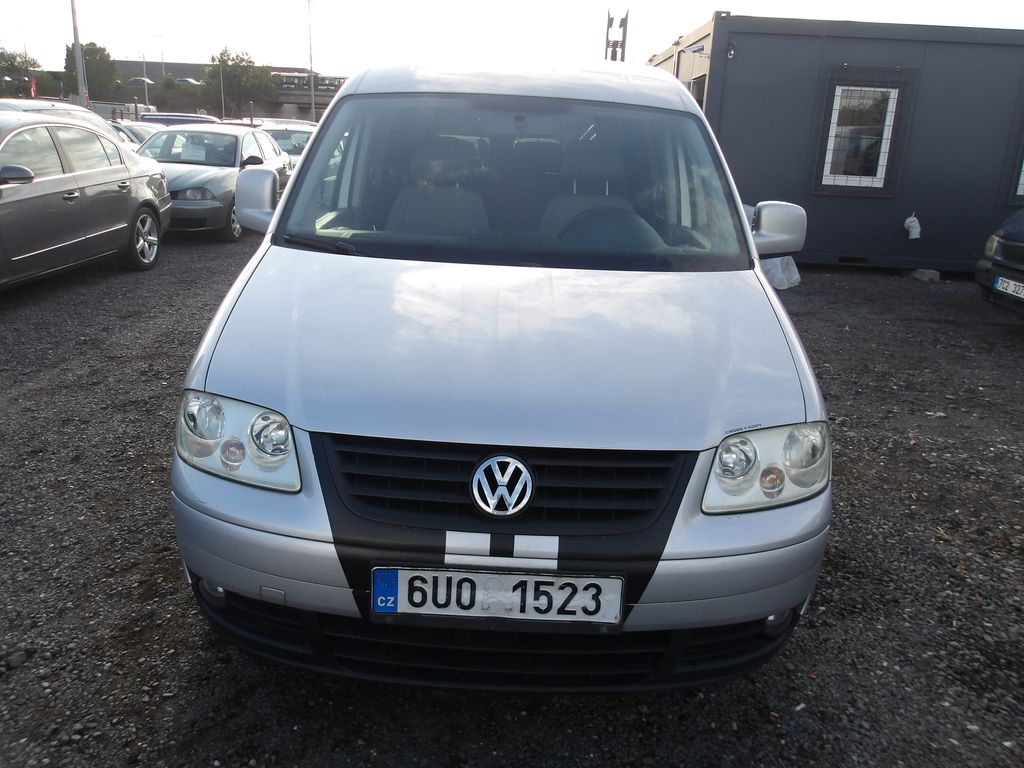 Volkswagen Caddy 1,4i ČR 5 MÍST NOVÉ BRZDY !