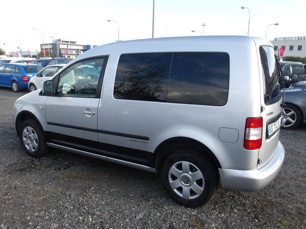 volkswagen-caddy-1-4i-cr-5-mist-nove-brzdy - 4