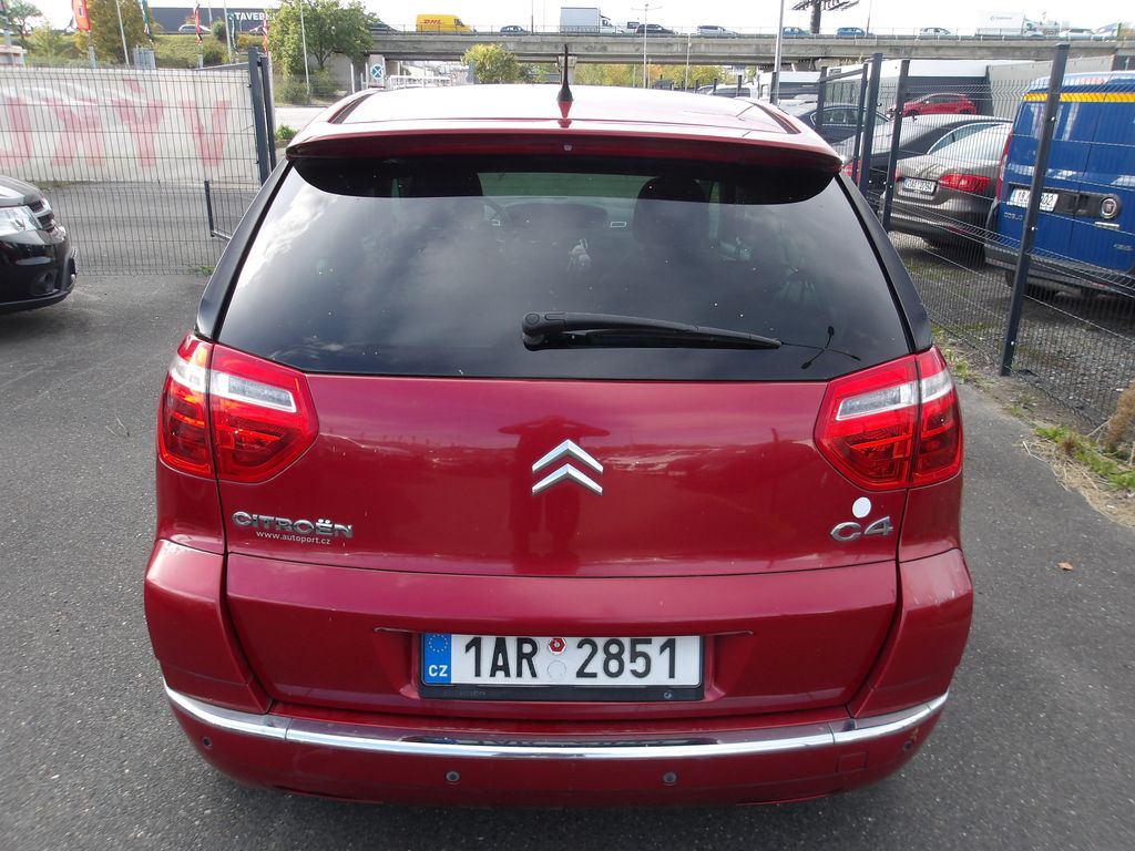 citroen-c4-picasso-1-6hdi-automat-1-majitel - 4