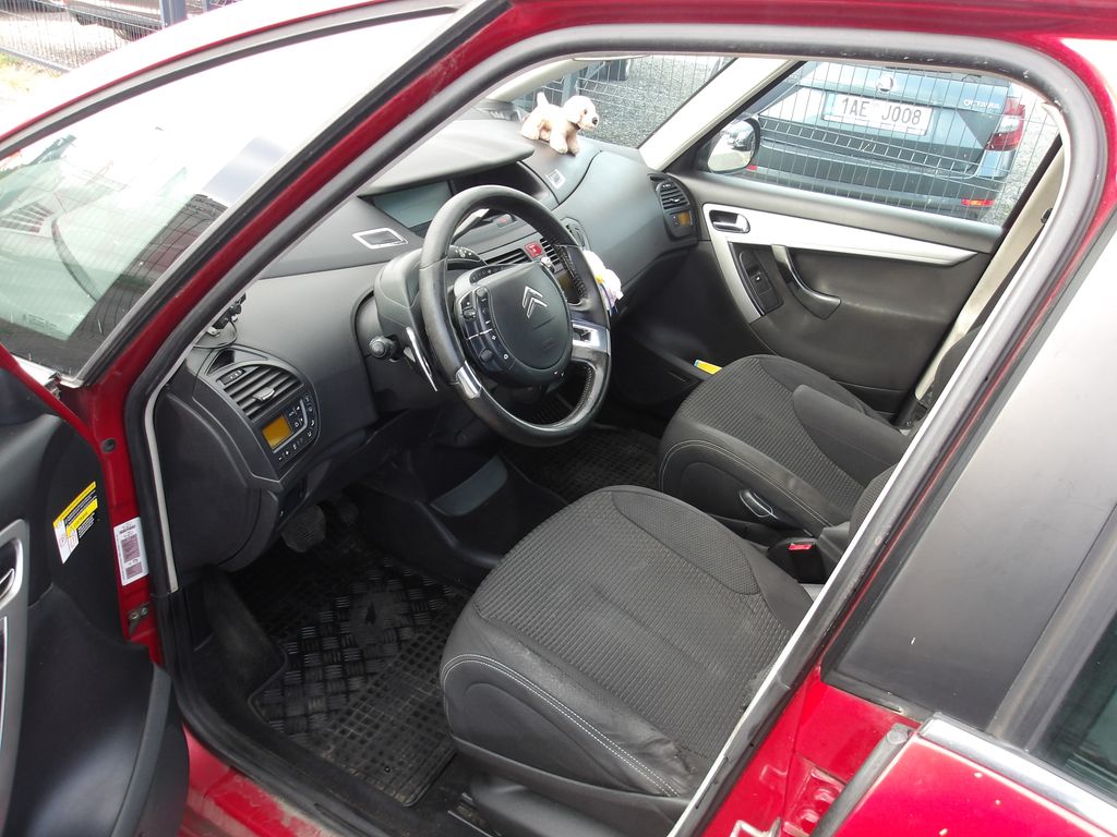 citroen-c4-picasso-1-6hdi-automat-1-majitel - 8
