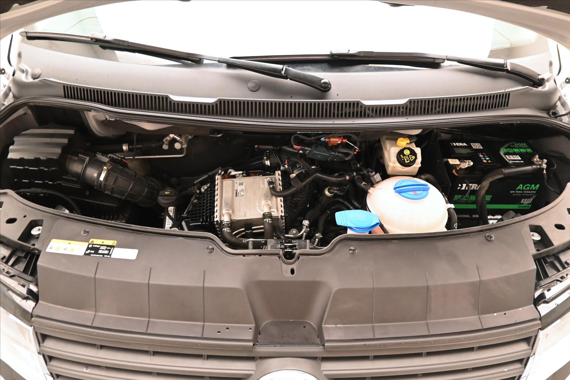 volkswagen-transporter-2-0-tdi-110kw-klima-tempomat-zaruka-az-5-let - 8