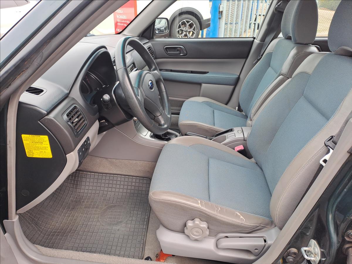 subaru-forester-2-0-i-4x4-koupeno-cz - 4
