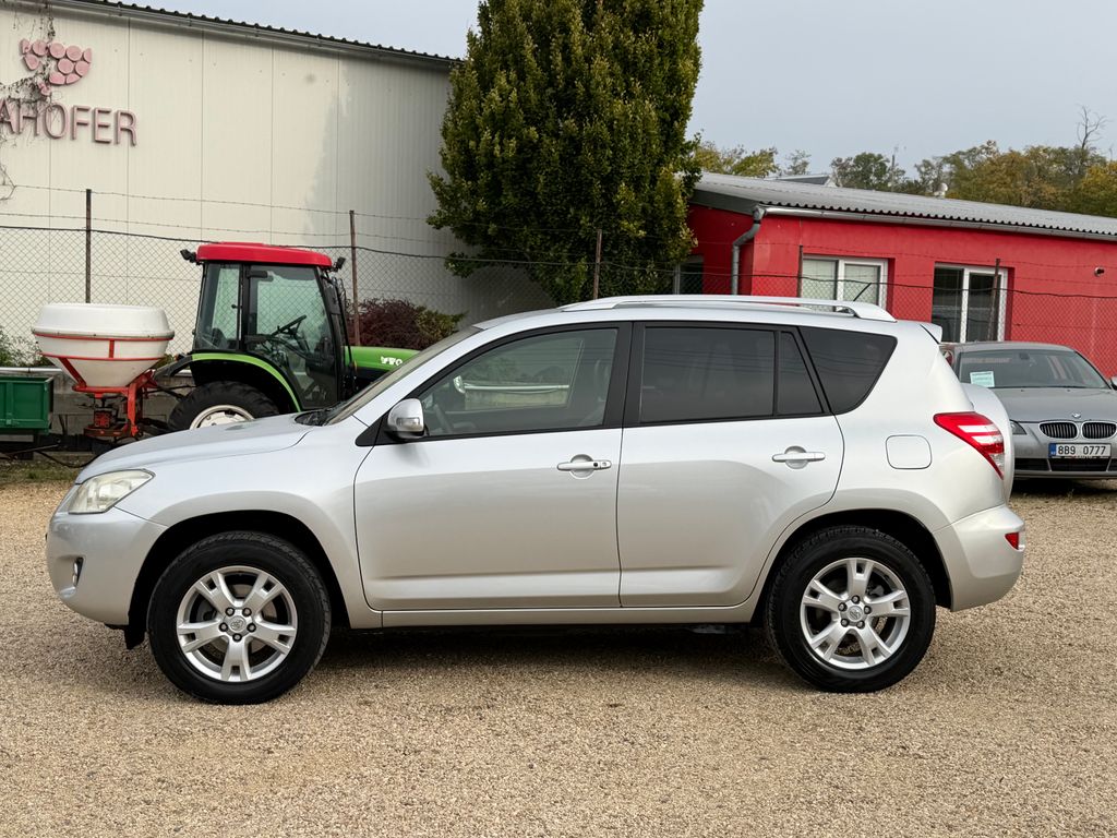 toyota-rav4-2-2-d-cat-110kw-4x4-71-tis-km - 1