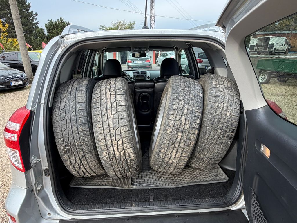toyota-rav4-2-2-d-cat-110kw-4x4-71-tis-km - 5