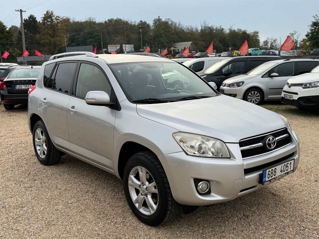 toyota-rav4-2-2-d-cat-110kw-4x4-71-tis-km - 9