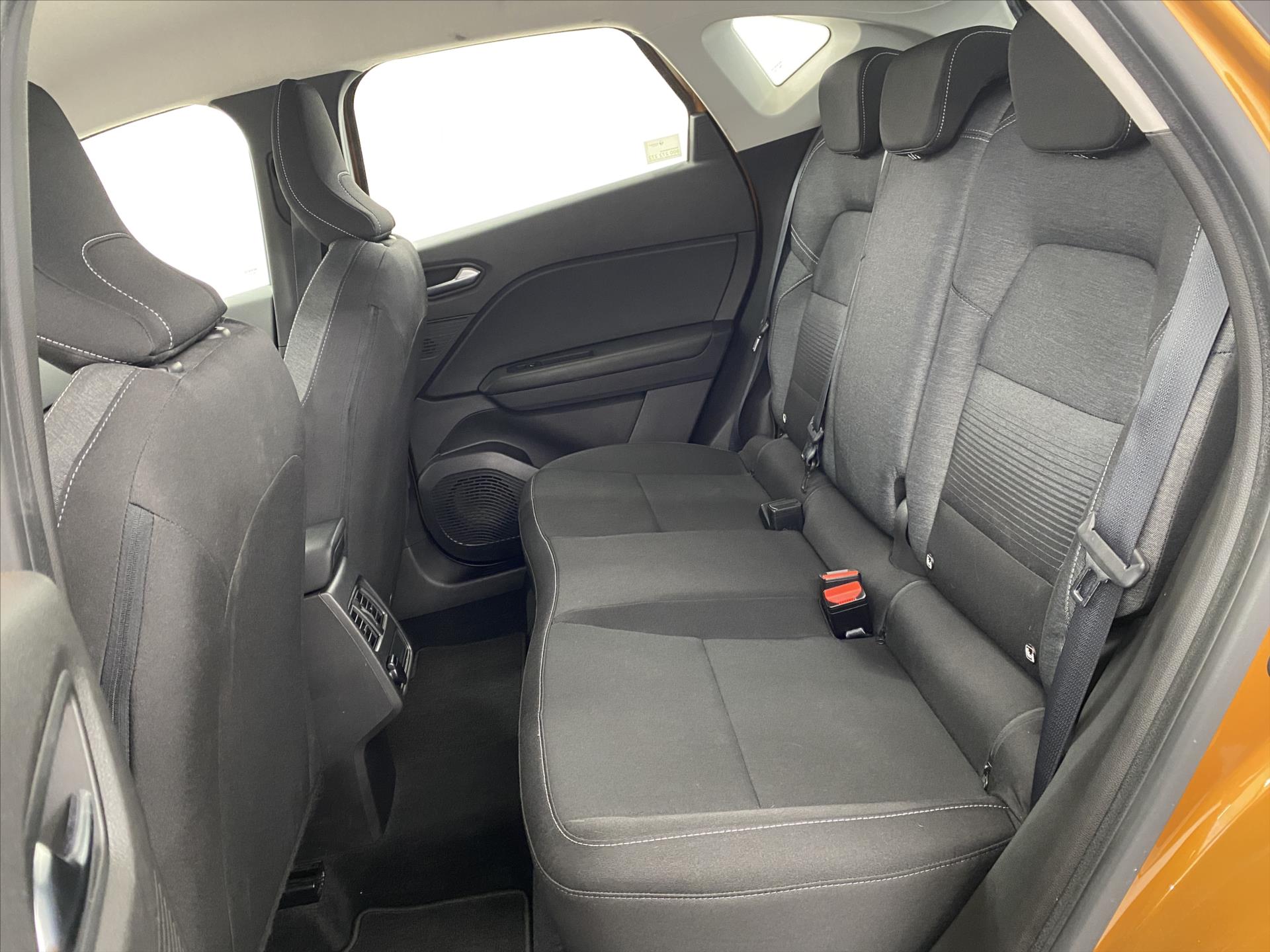 renault-captur-1-0-tce-74kw-1-majitel - 5