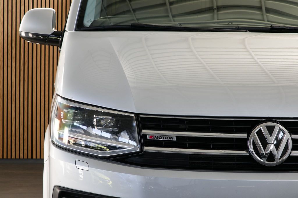 volkswagen-multivan-2-0tdi-146kw-dsg-4x4-highline - 7