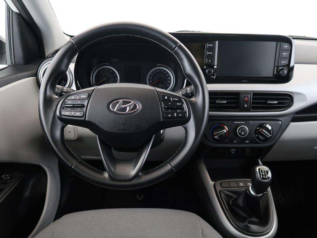 hyundai-i10-1-2mpi-61kw-manual-kamera-cz - 9