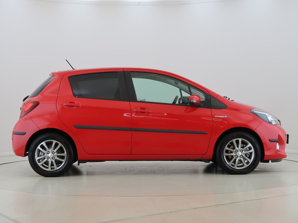 toyota-yaris-1-5hybrid-active-cz - 3