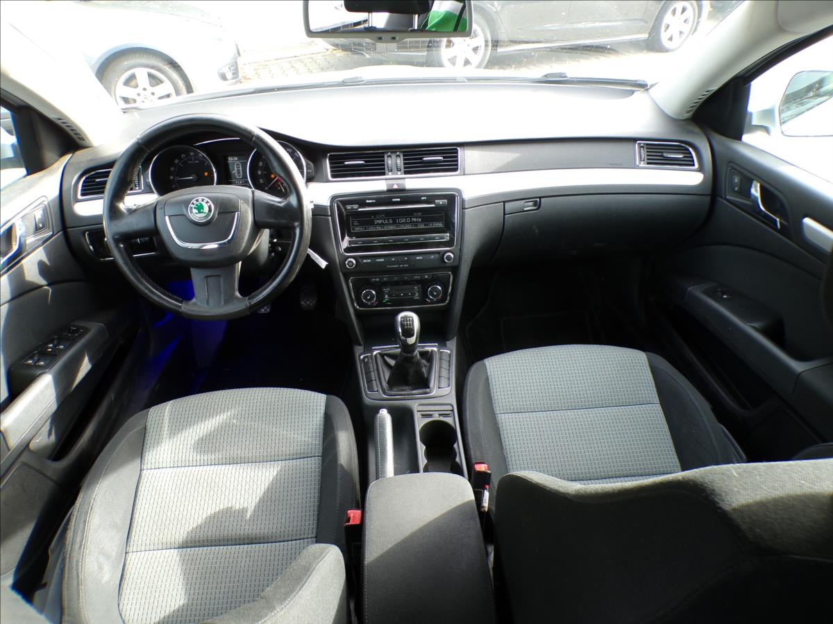 skoda-superb-2-0-tdi-ambition - 6