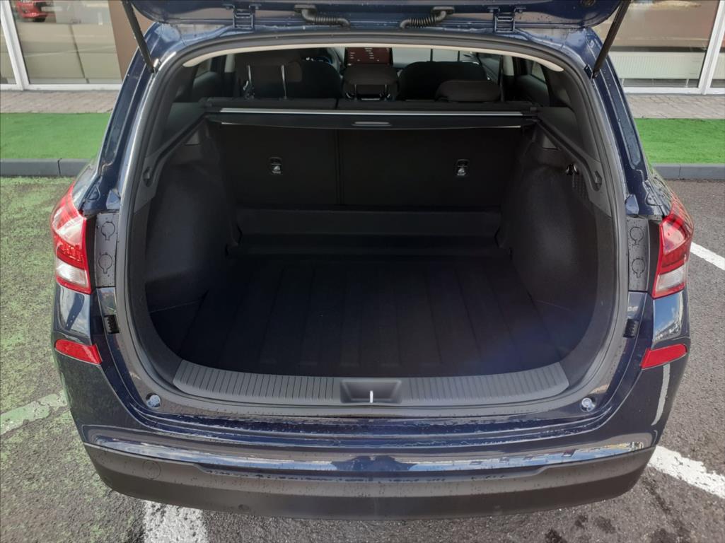 hyundai-i30-1-0-smart-vyhrev-sedacek - 9