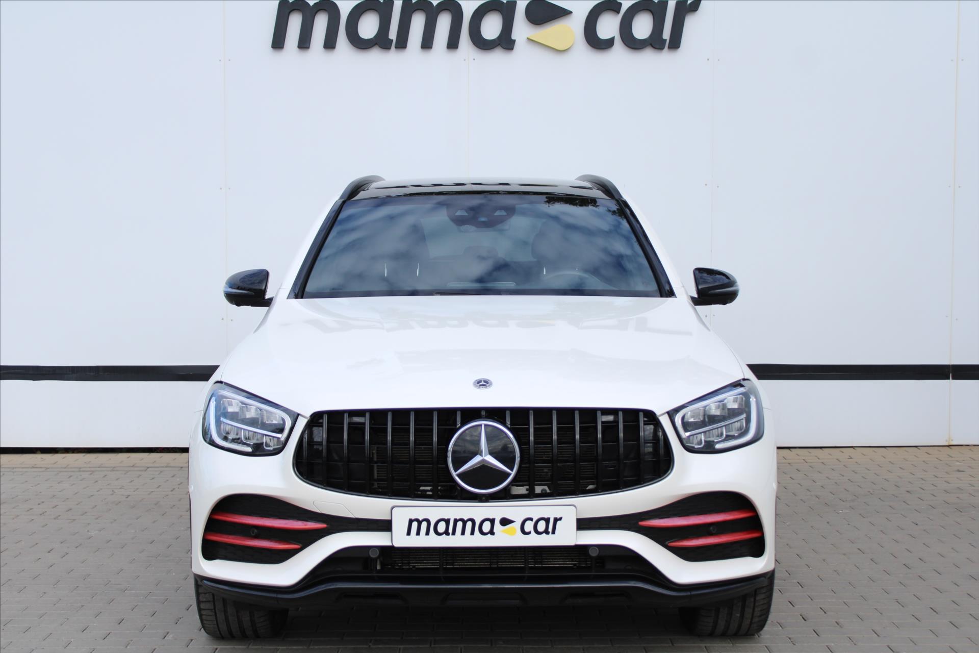 mercedes-benz-glc-300-4matic-190kw-amg-cr - 1