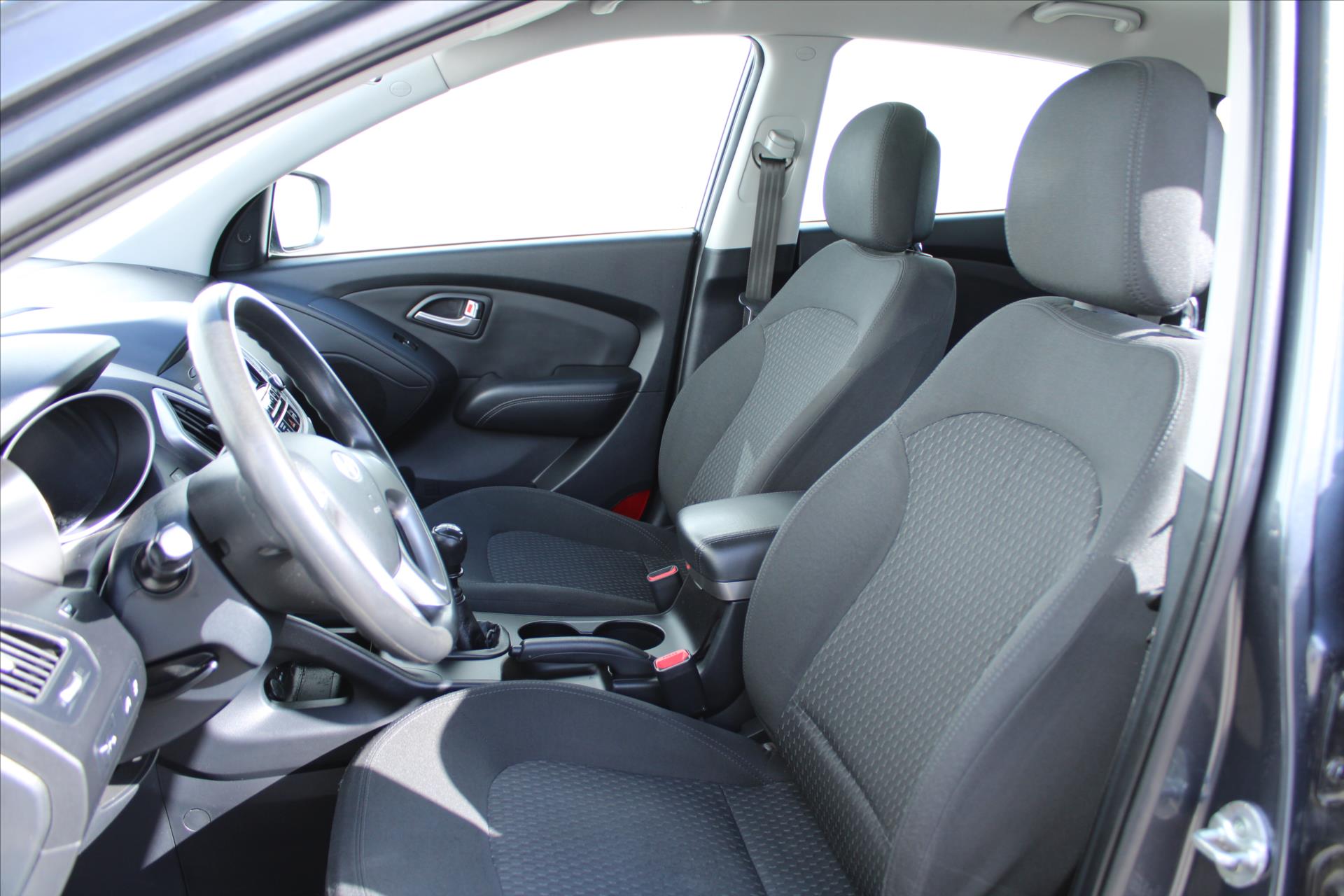 hyundai-ix35-1-6gdi-99kw-cr - 8