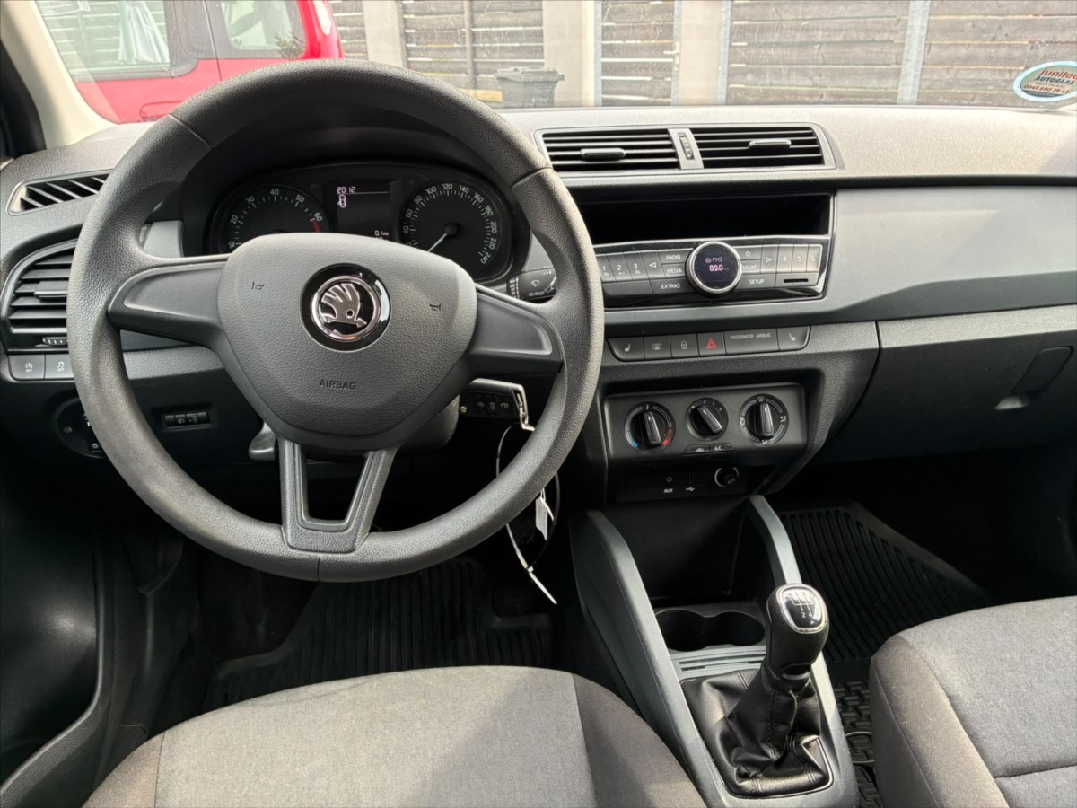 skoda-fabia-1-2-tsi-active-66kw - 7