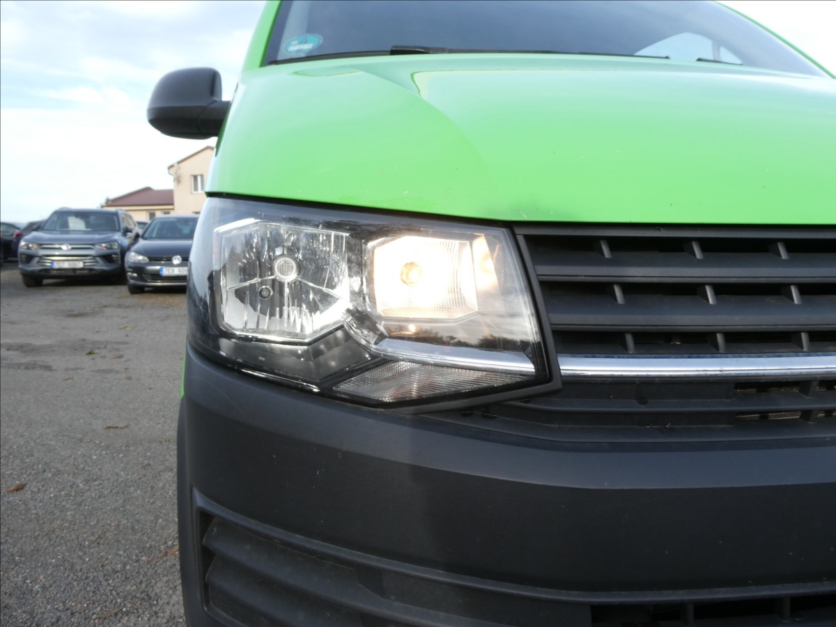volkswagen-transporter-2-0-tdi-75kw-l2h2-9-mist-2xkola - 4