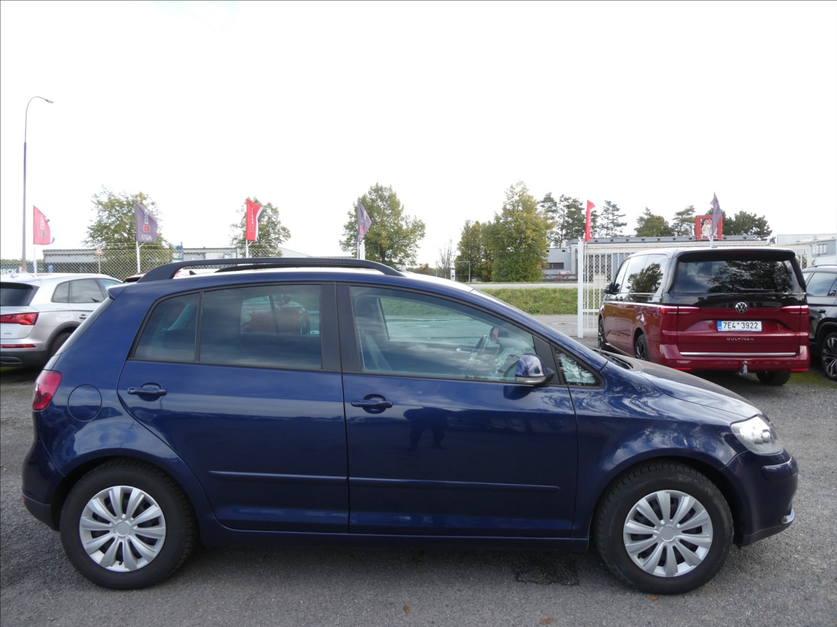 volkswagen-golf-plus-1-4-tsi-90kw-serviska - 8