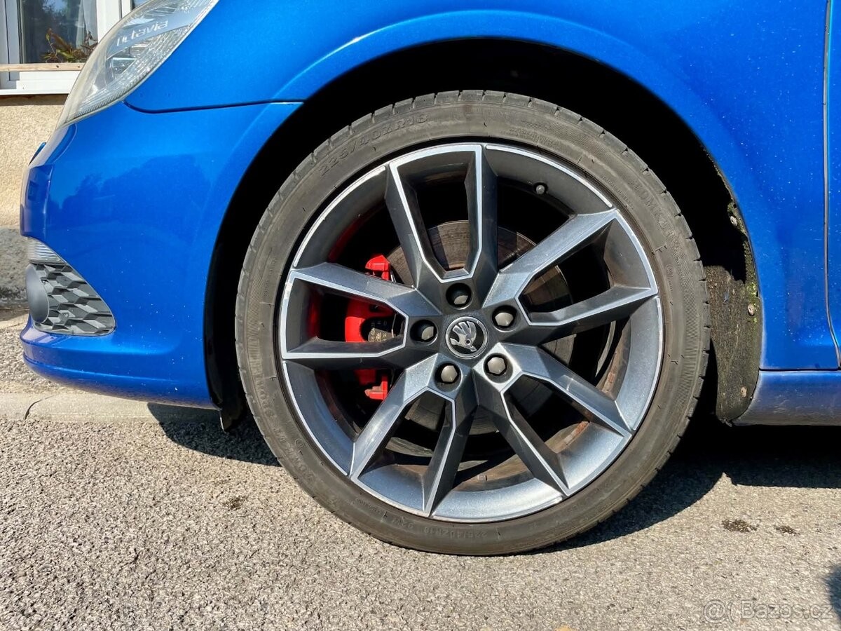 skoda-octavia-2-0-2-rs-tdi-125kw - 7
