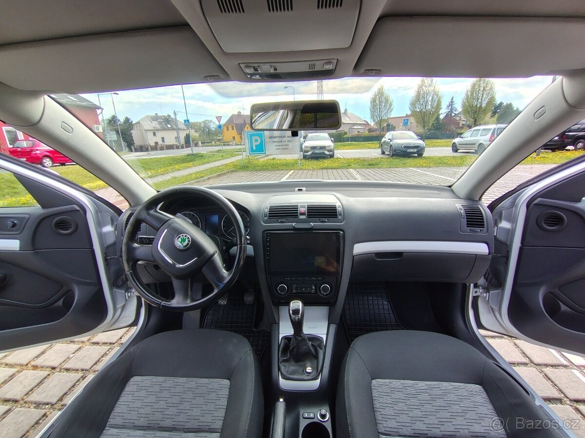 skoda-octavia-1-6-77-kw-2011-stk-10-2028 - 8
