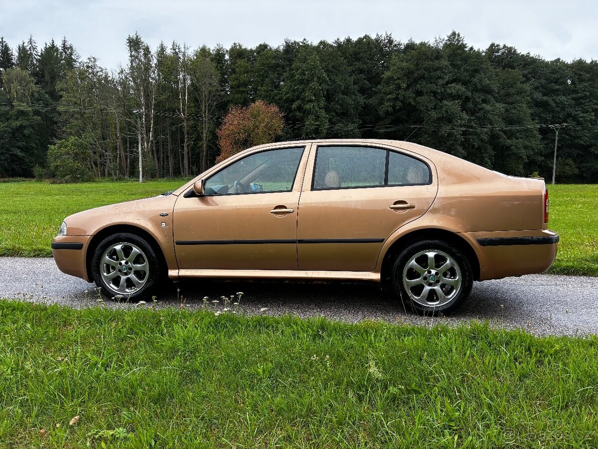 skoda-octavia-1-8-t-4x4 - 1