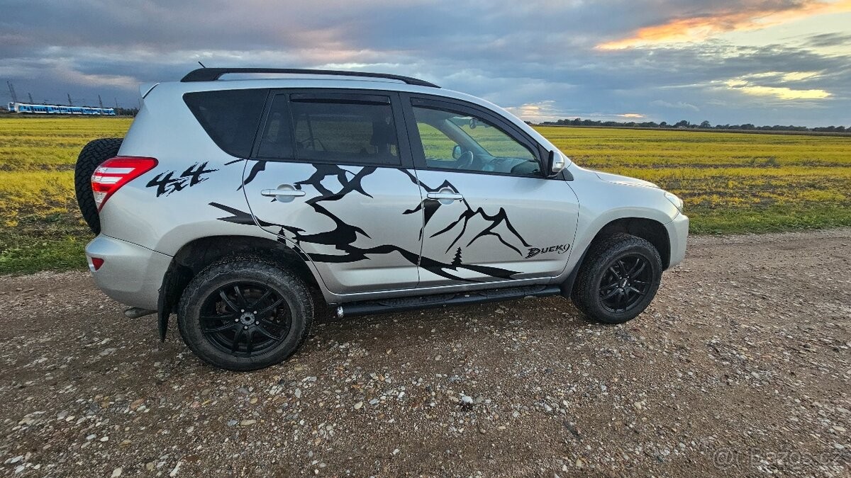 toyota-rav4-2-2-2009 - 5