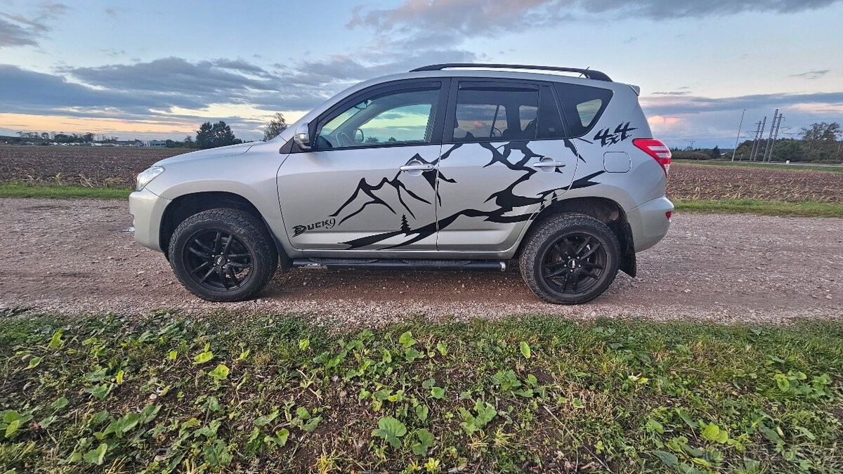 toyota-rav4-2-2-2009 - 8