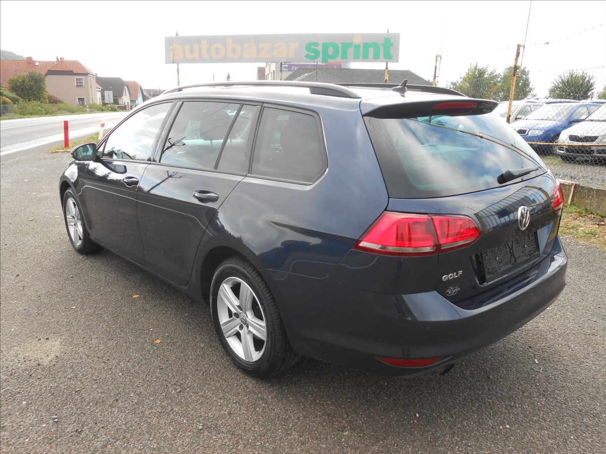 volkswagen-golf-1-2-tsi-77-kw-serviska - 5