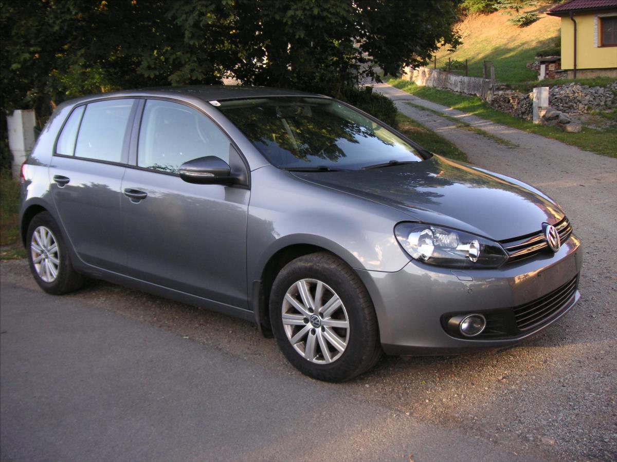 volkswagen-golf-1-2-tsi - 1