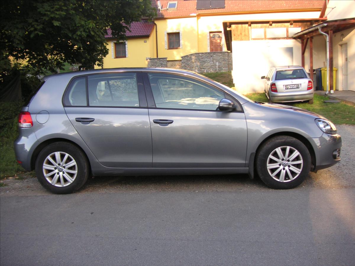 volkswagen-golf-1-2-tsi - 3