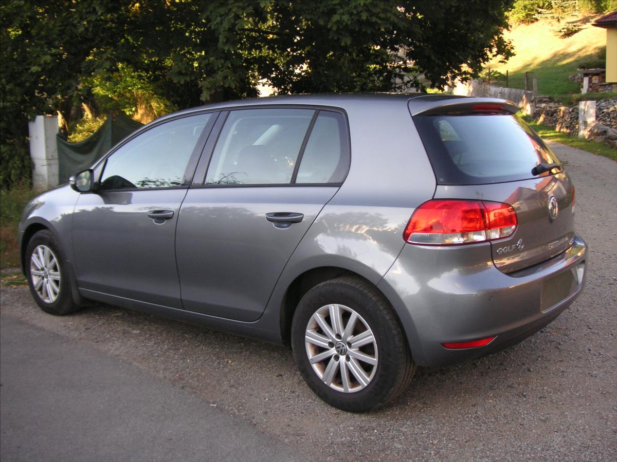 volkswagen-golf-1-2-tsi - 4