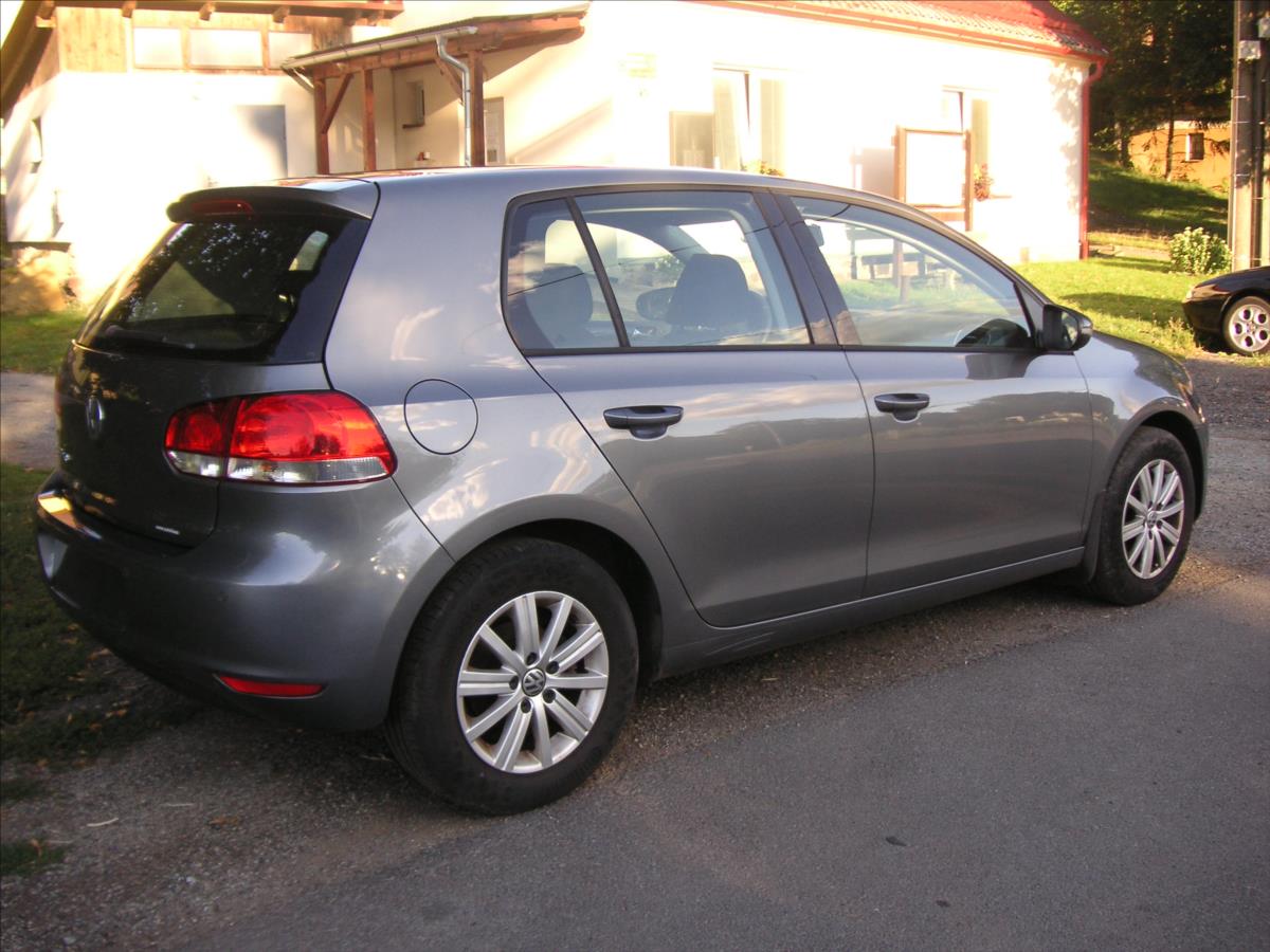 volkswagen-golf-1-2-tsi - 5