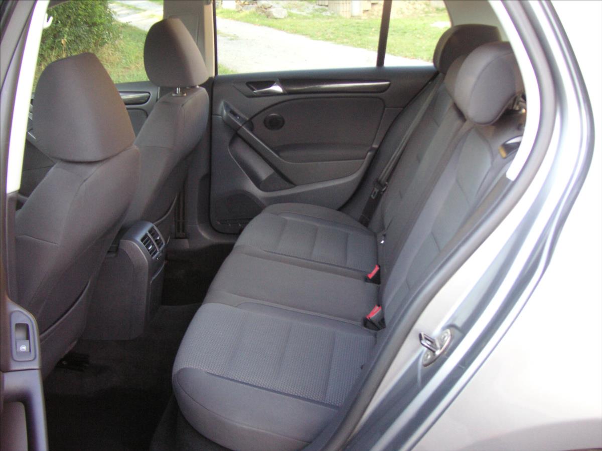 volkswagen-golf-1-2-tsi - 8
