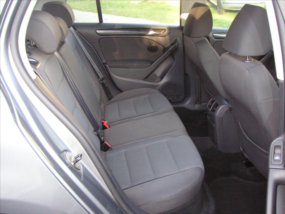 volkswagen-golf-1-2-tsi - 9