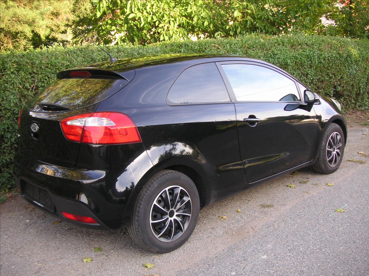 kia-rio-1-3-cvvt - 5
