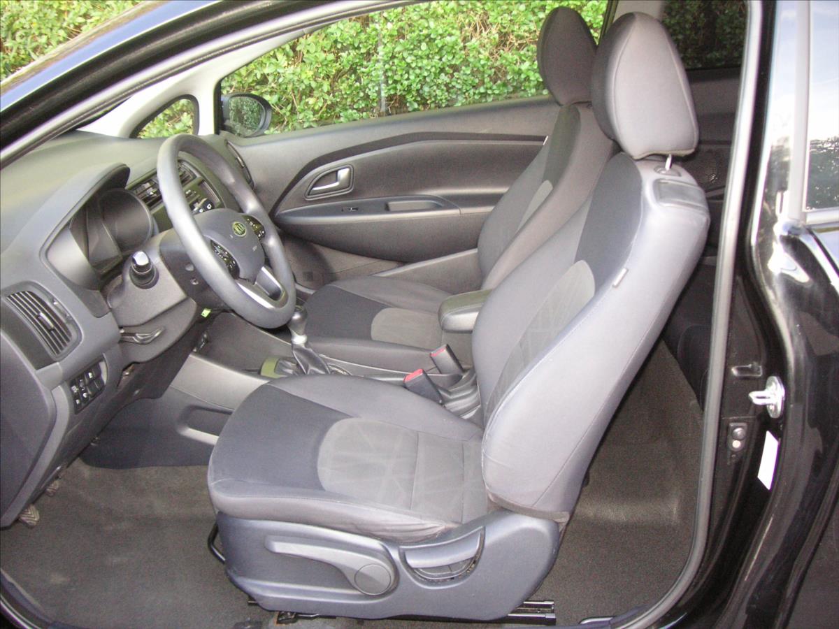 kia-rio-1-3-cvvt - 6