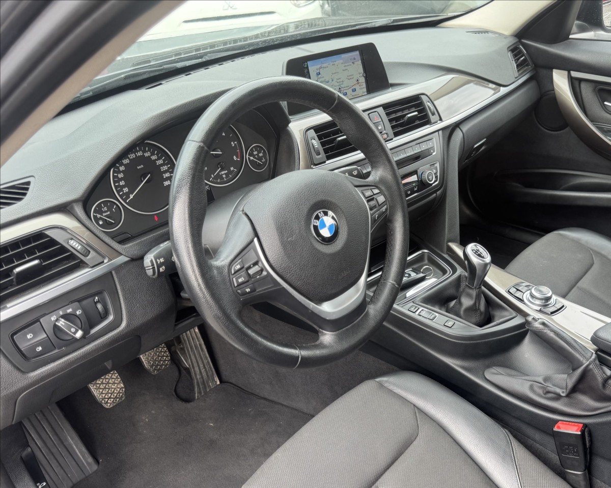 bmw-rada-3-2-0-318d-combi - 9