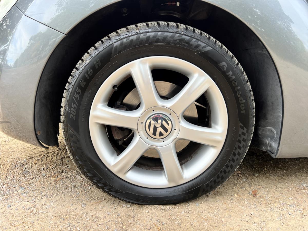 volkswagen-new-beetle-1-6-i-75kw-96000km - 9