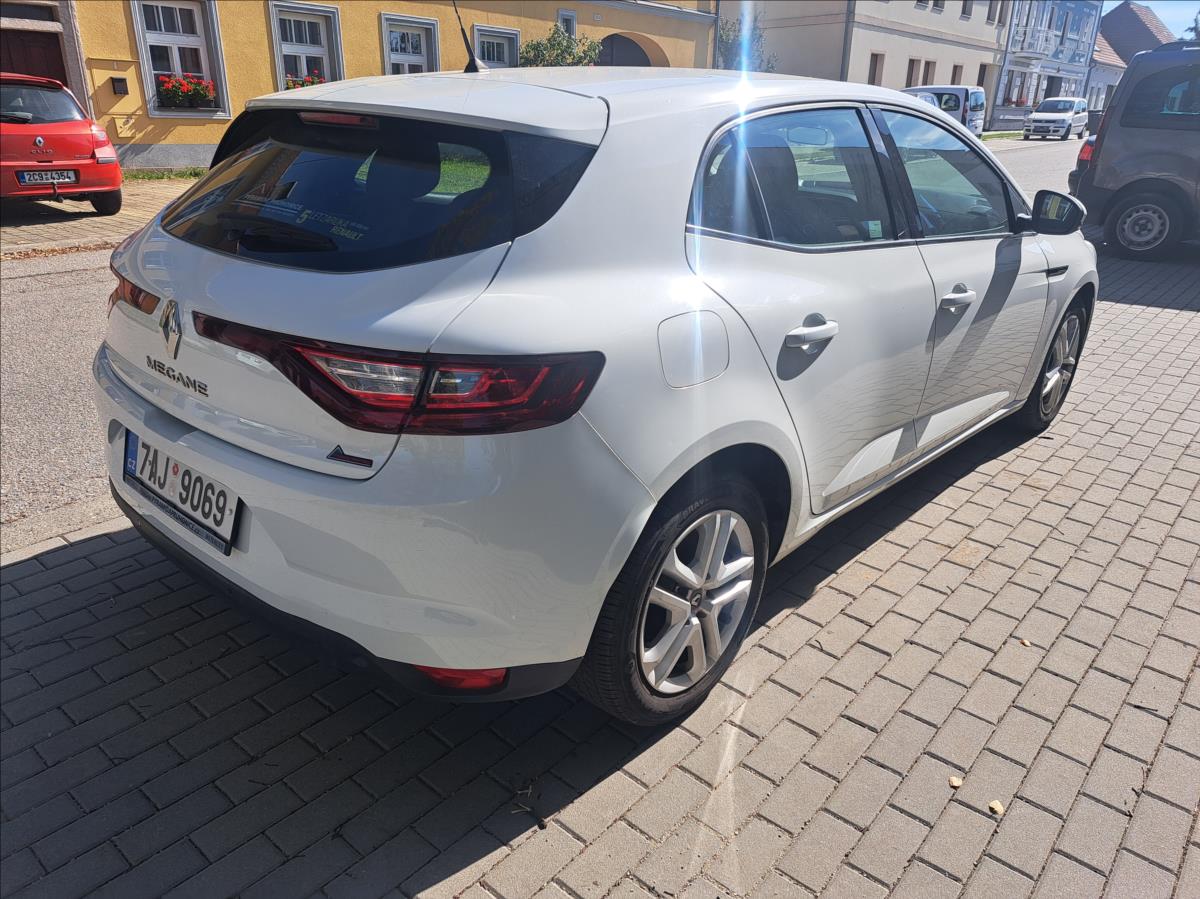 renault-megane-1-5-dci - 8