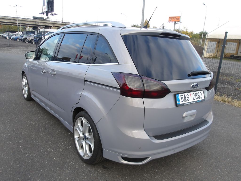 ford-grand-c-max-1-6tdci-krasavec-7-mist - 8
