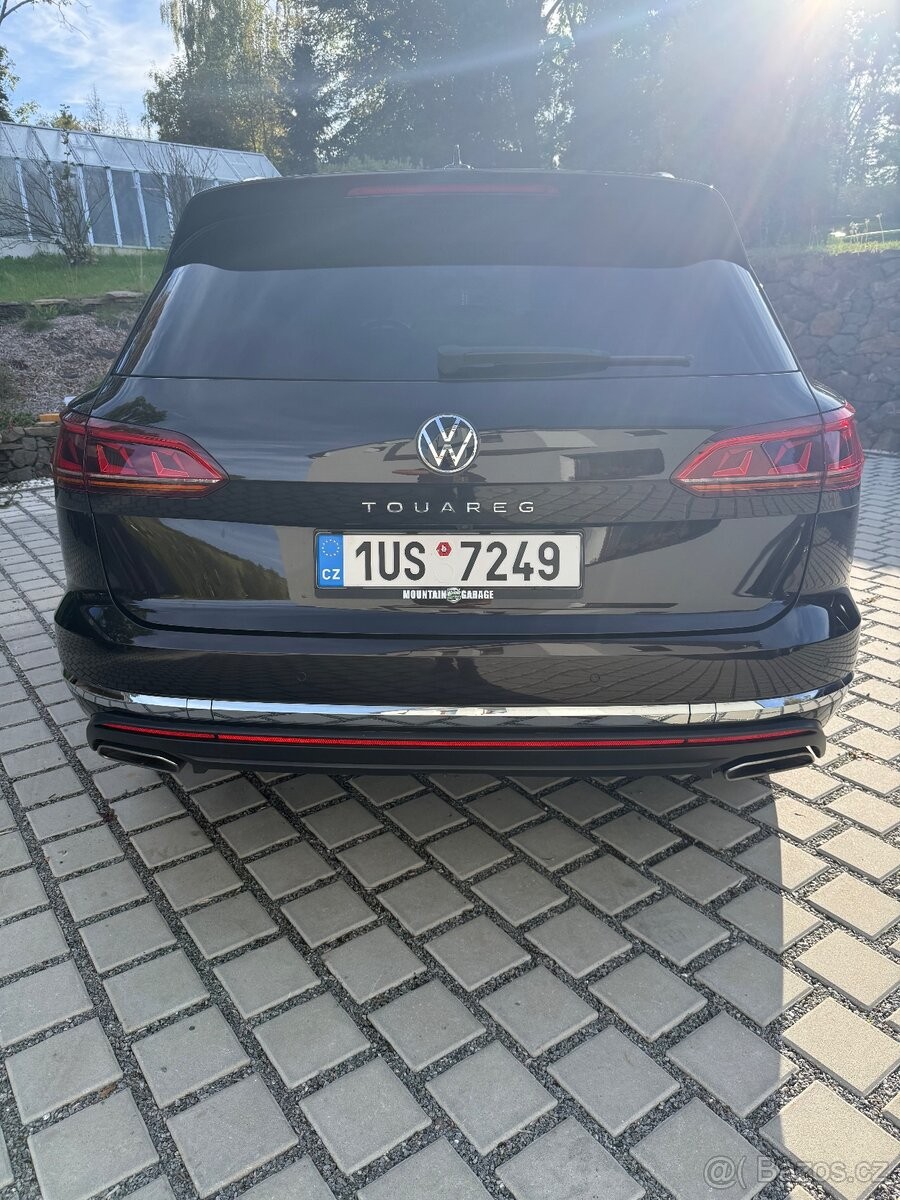 volkswagen-touareg-3-0-v6-210kw-top-stav - 9