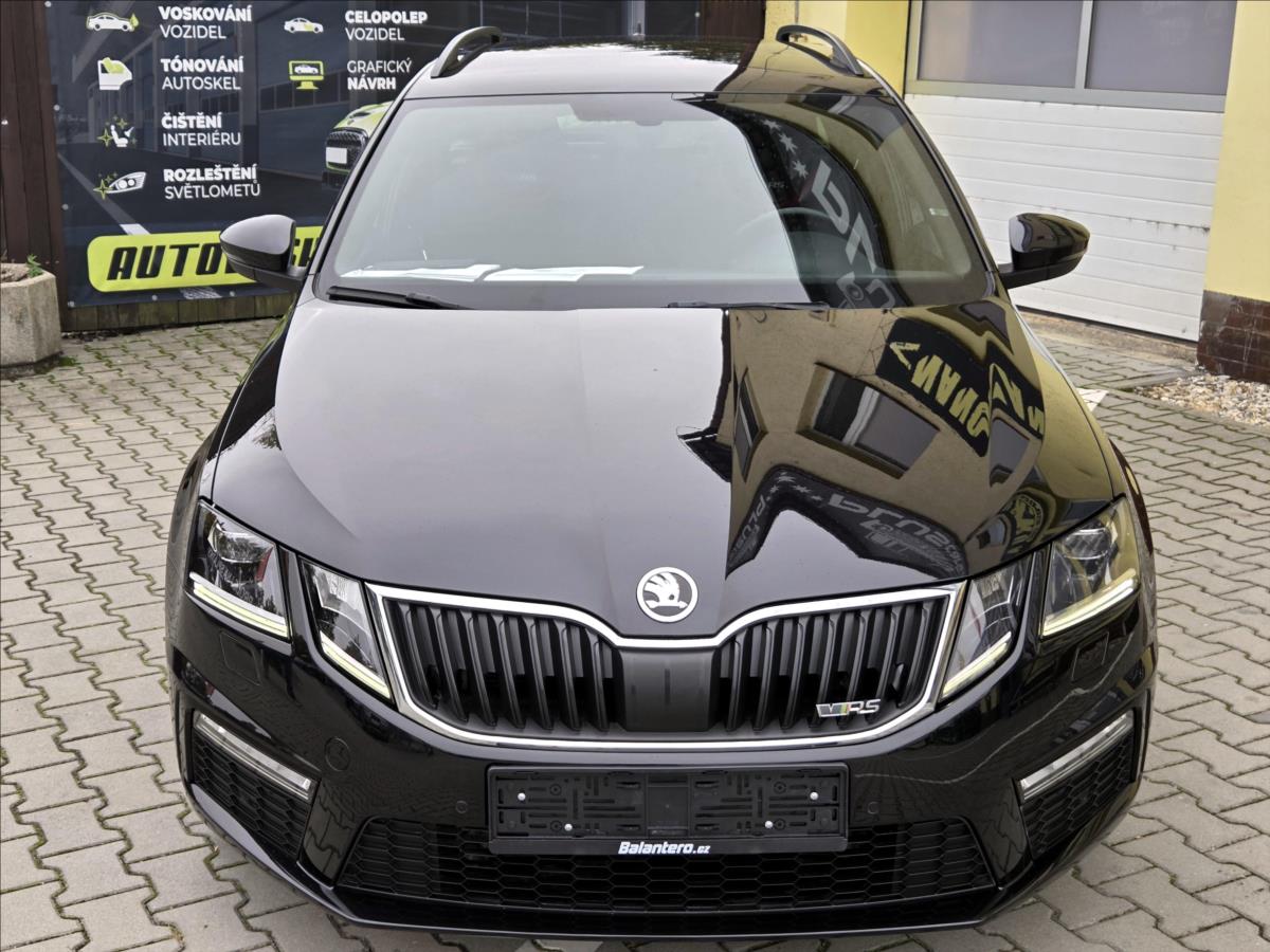 skoda-octavia-2-0-tdi-rs-cebia-serv-knizka - 1