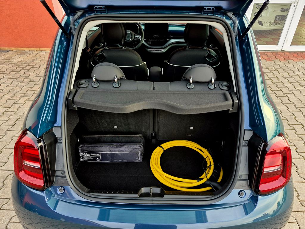 fiat-500e-42kwh-87kw-drive-odpocet-dph-soh-95 - 8