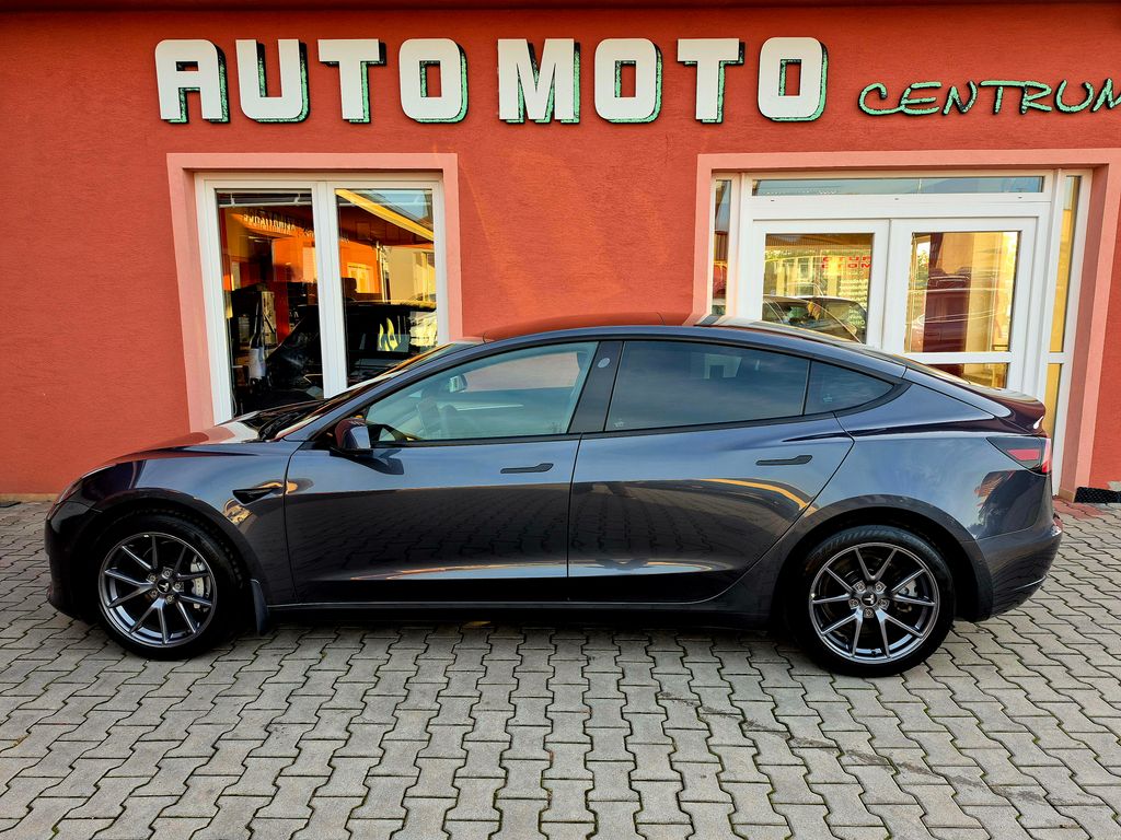tesla-model-3-long-range-dual-motor-366-kw-soh-87-9-tazne - 1