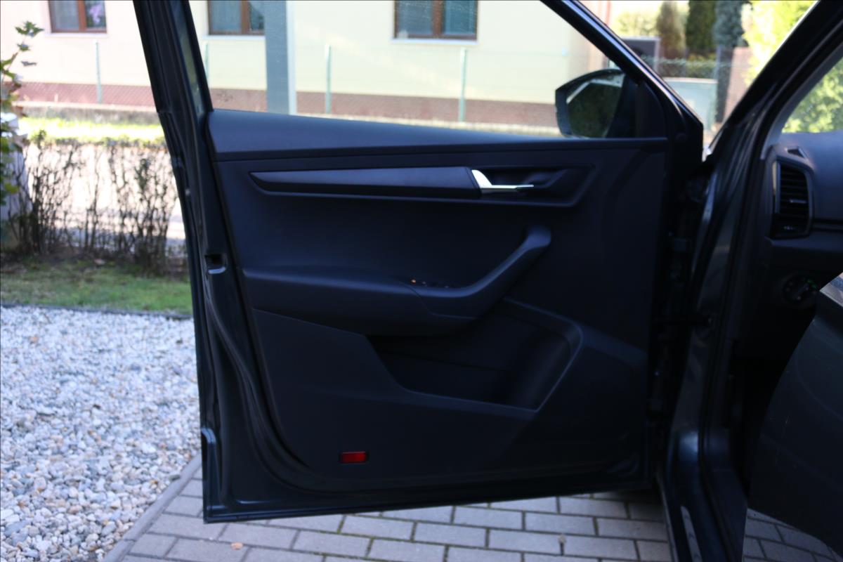 skoda-karoq-1-0-85kw-cr-45000-km - 6